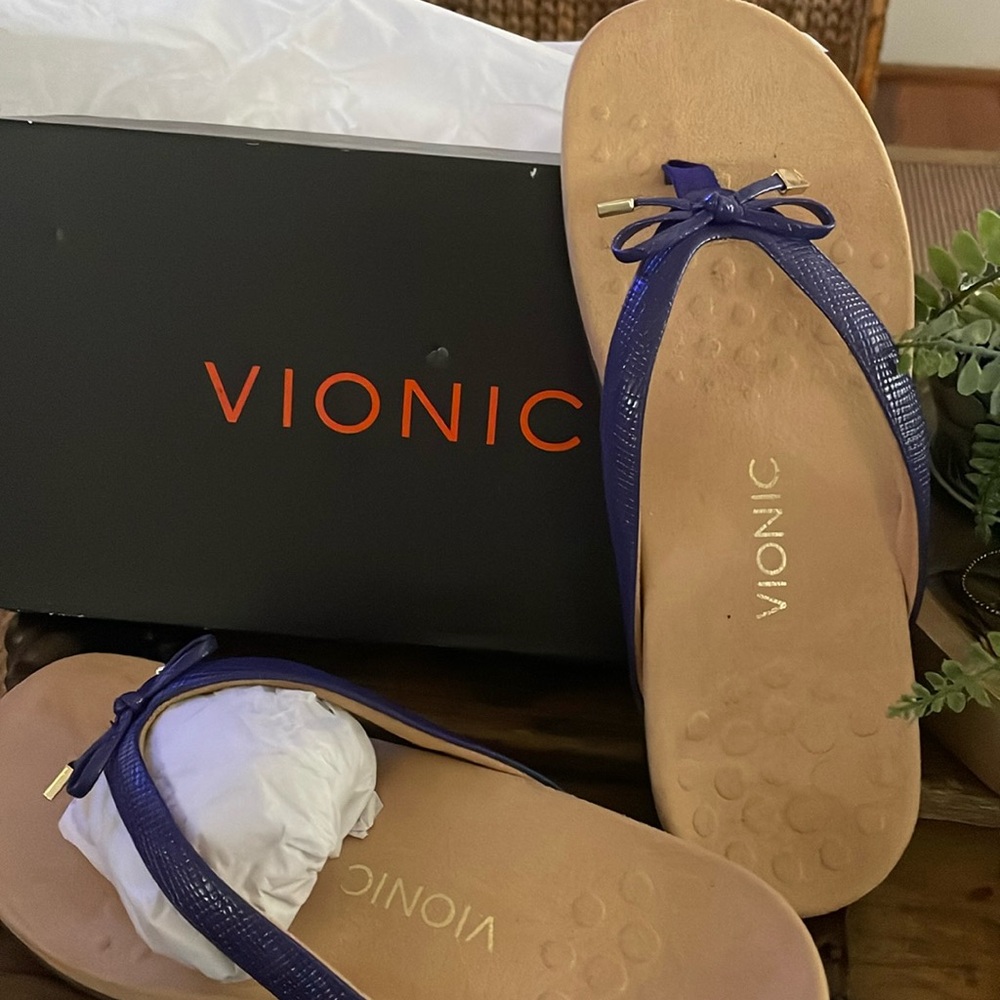 Vionic sandals
